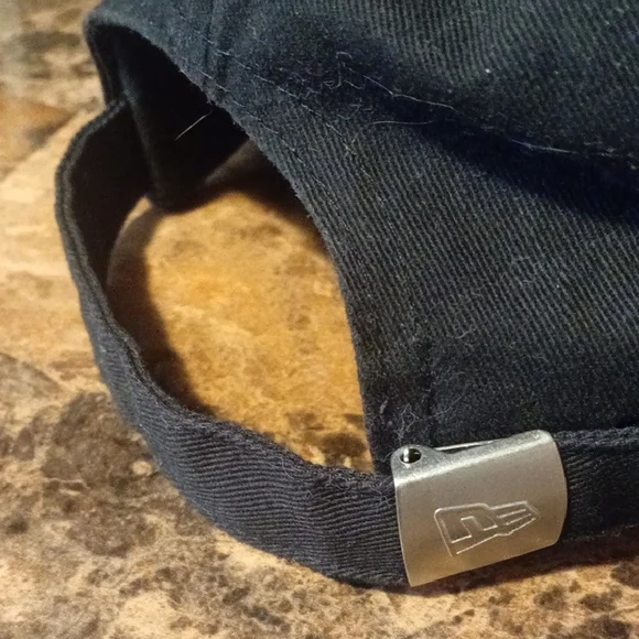 Toronto Raptors Black Cap - Picture 5 of 6